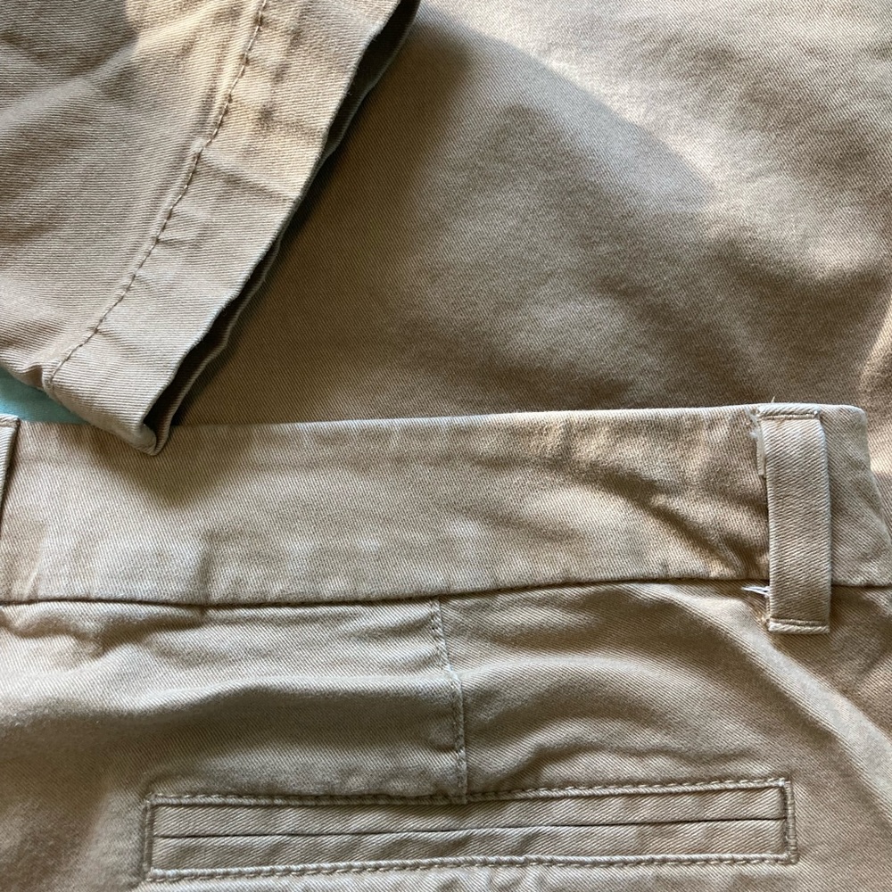 Old Navy Skinny Khaki Pants size 8 Short